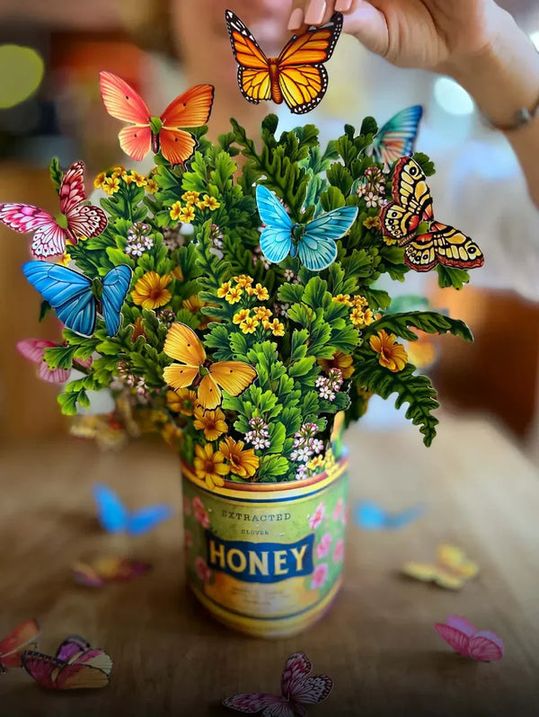 Virela™ 3D-Blumenstrauß mit Schmetterlingen – Ein magisches Geschenk, das ewig blüht